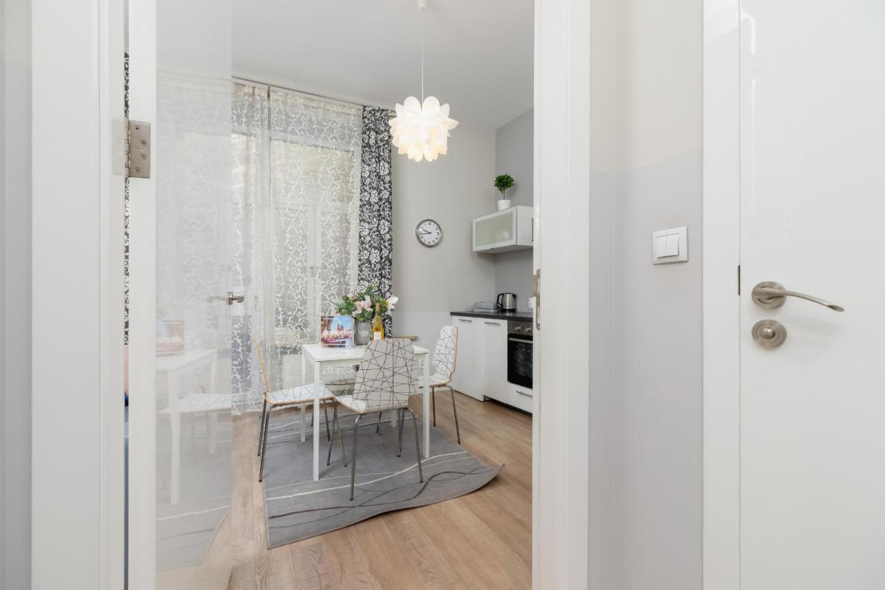 Central Planty Park Apartment Lobzowska By Noclegi Renters Красков Екстериор снимка